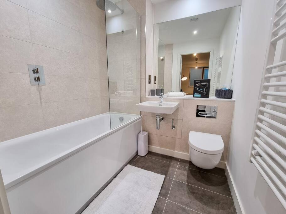 Luxury City Centre Townhouse With Parking Манчестер Екстер'єр фото