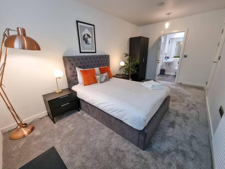 Luxury City Centre Townhouse With Parking Манчестер Екстер'єр фото